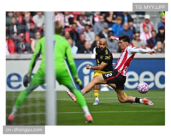 战术复盘：曼联0-2负于布伦特福德，高位防线被对手多次以简洁反击打穿